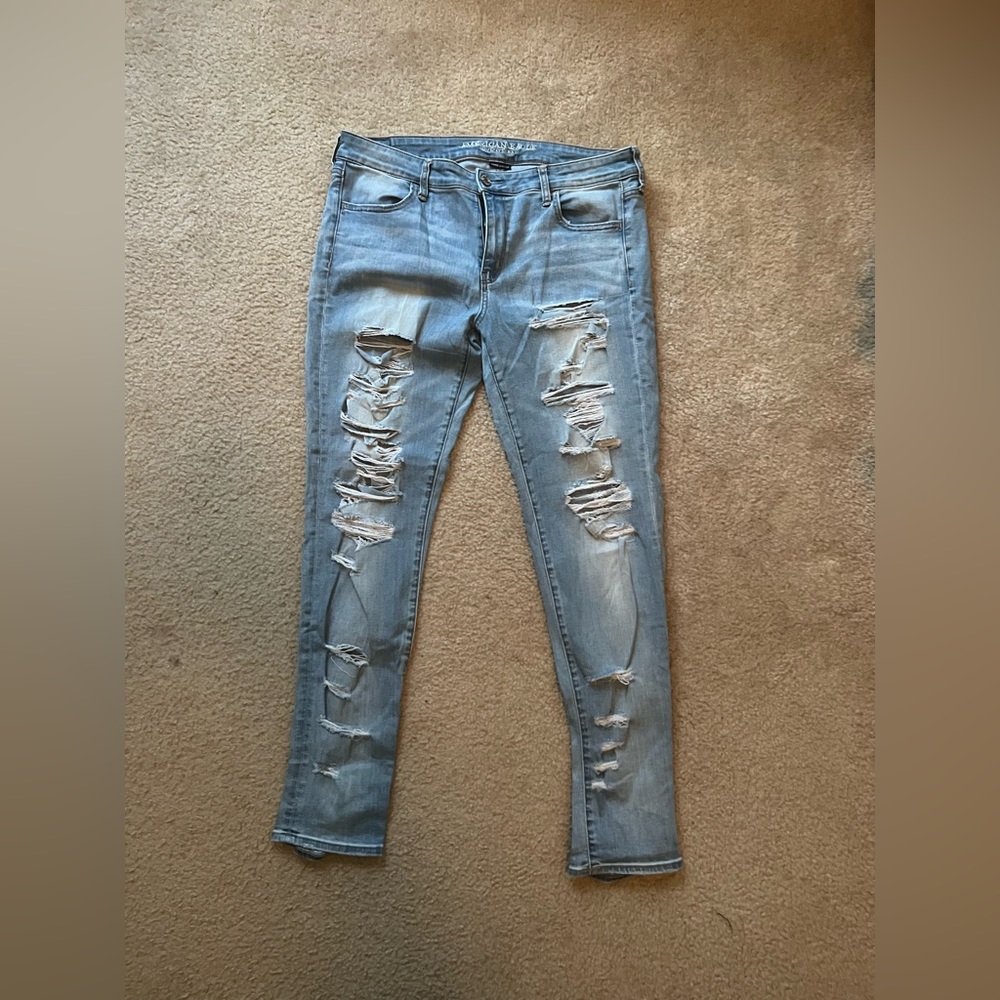 American Eagle super stretch ripped skinny jeans